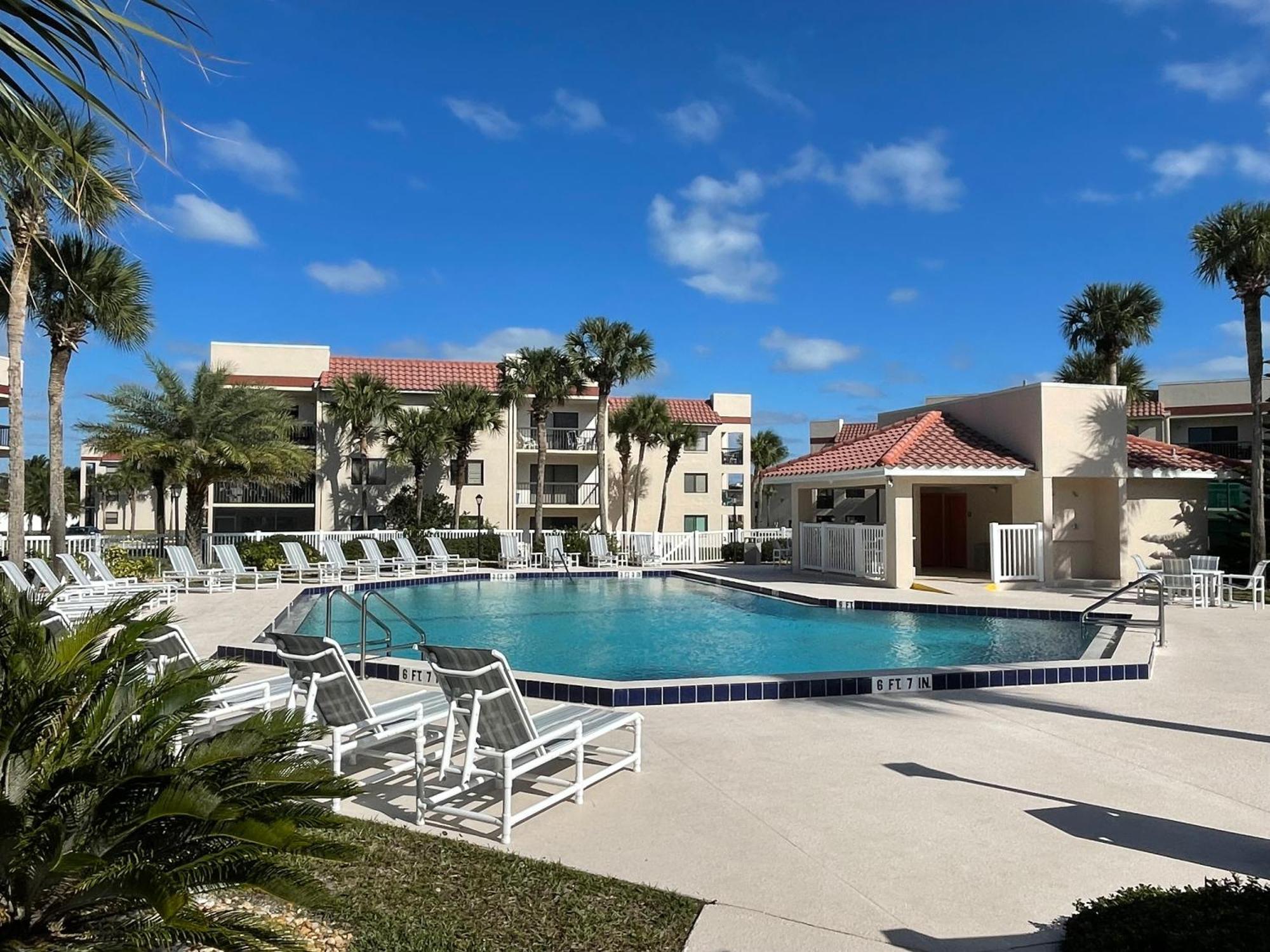 Ocean Village Club B-17 St. Augustine Exterior photo